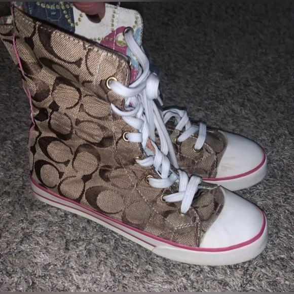 Coach Tan signature Canvas High Top Shoes Women Sz. 7 Barrett Graffiti FLAWED - Picture 3 of 12